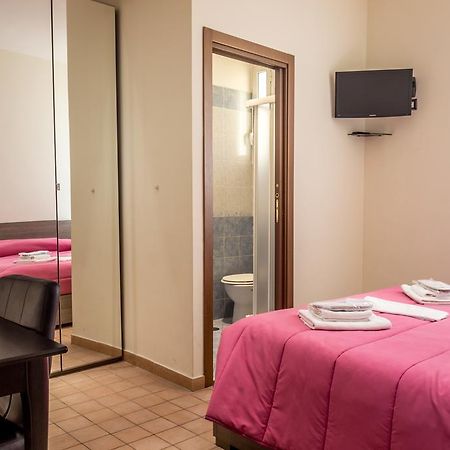 San Pietro'S Home Рим Екстериор снимка