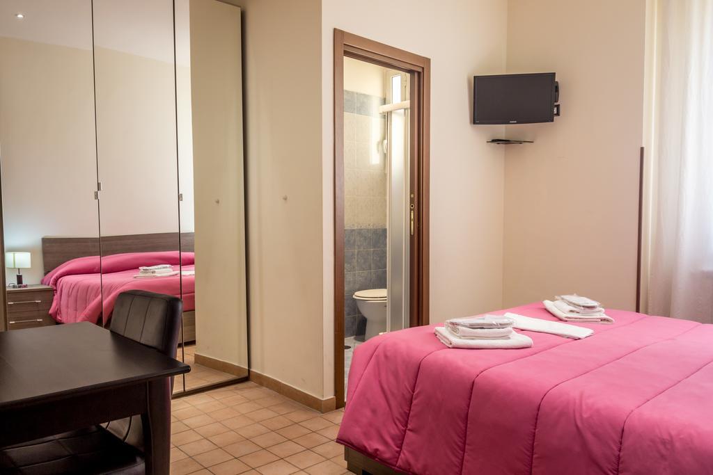San Pietro'S Home Рим Екстериор снимка
